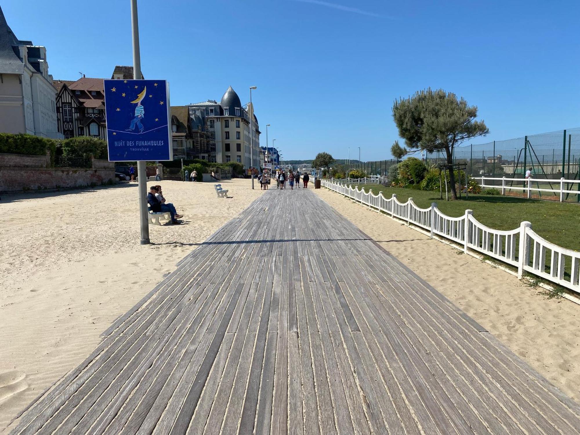 Cote Plage - Magnifique Appartement De Charme A Trouville Sur Mer - Linge - Lit Fait - Parking - Wifi - Classe Par L'Office Du Tourisme Экстерьер фото